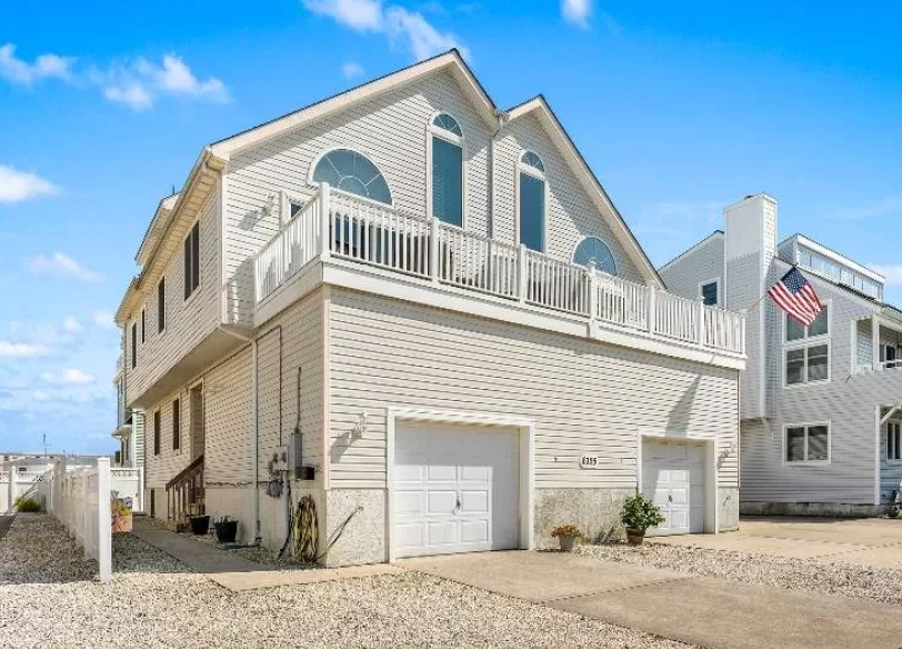 Jersey Shore / Sea Isle City Home 6325 Central Ave Sea Isle City, NJ